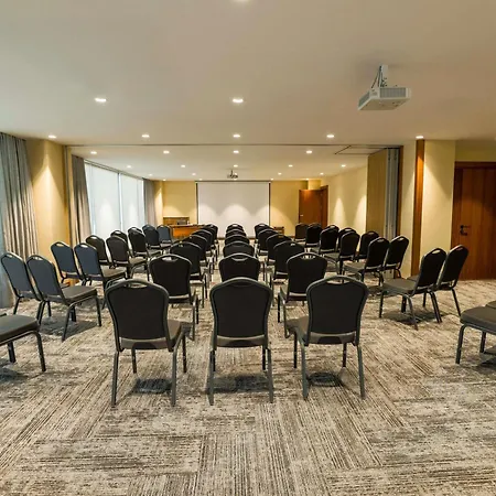 Ibis Styles Kurtkoy Hotell