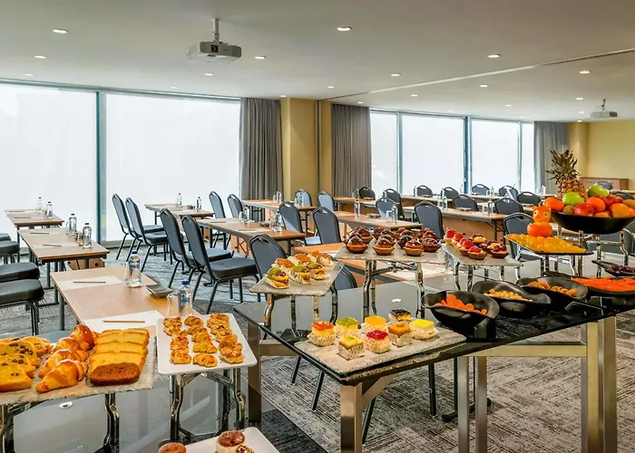 Hotel Ibis Styles Kurtkoy 4*